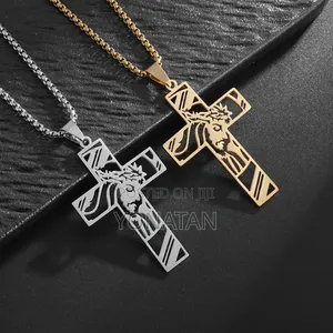 Photo - Golden 3d Necklace