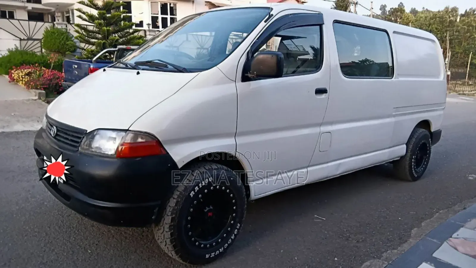 Toyota HiAce 2002 White