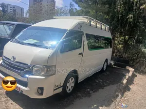 Toyota HiAce 2012 White