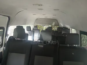 Toyota HiAce 2012 White