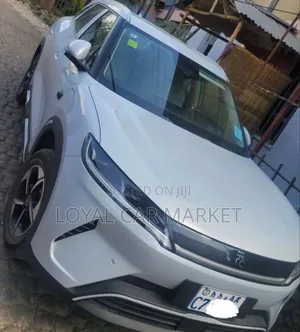 BYD Yuan Up 2025 Gray