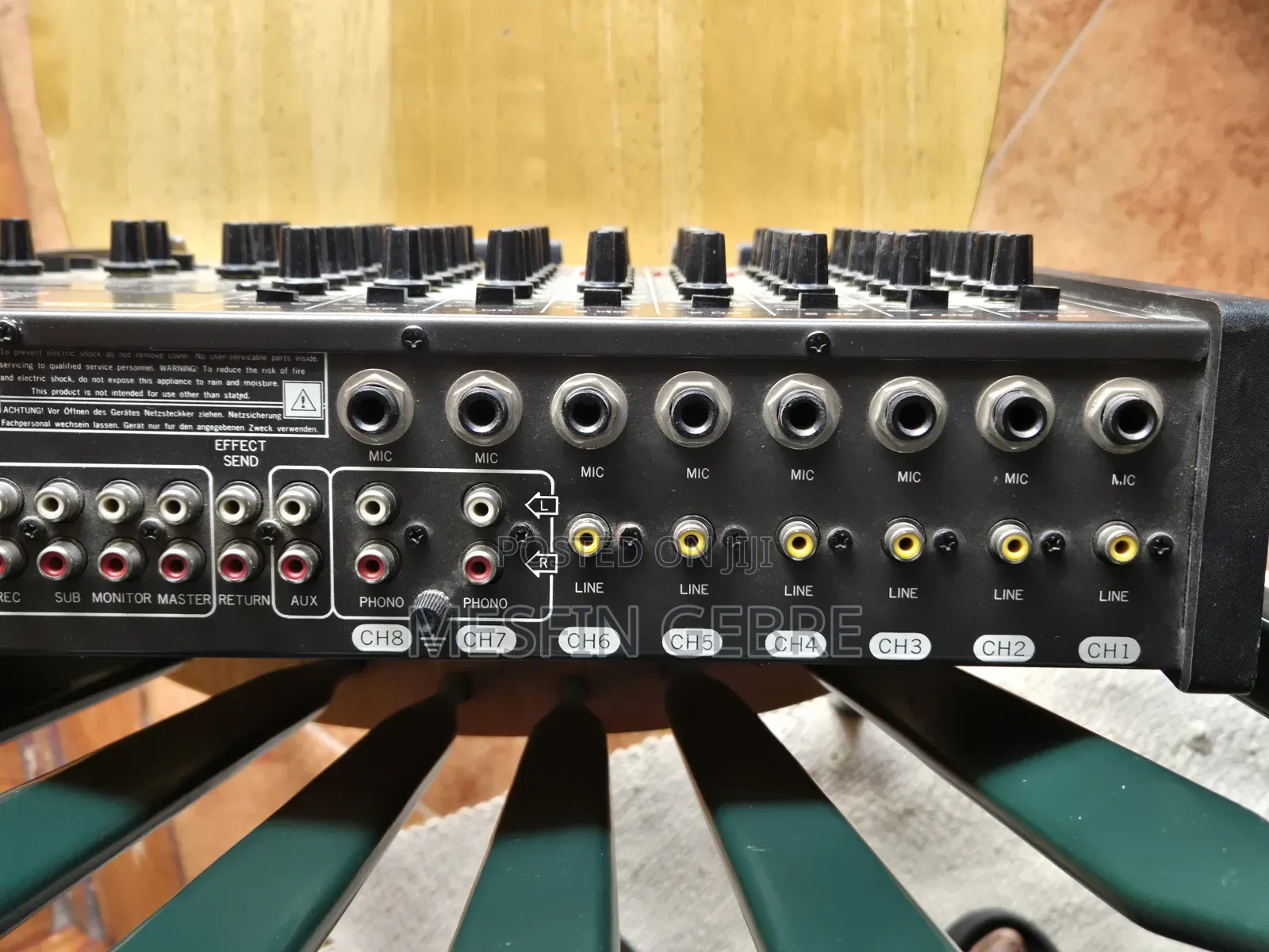 Mixer Audio Mixing Consol MMX-820