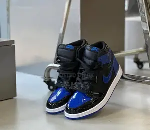 Photo - Nike Air #Jordan 1 High Patent Royal Blue