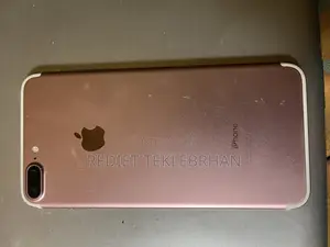Photo - Apple iPhone 7 Plus 32 GB Pink
