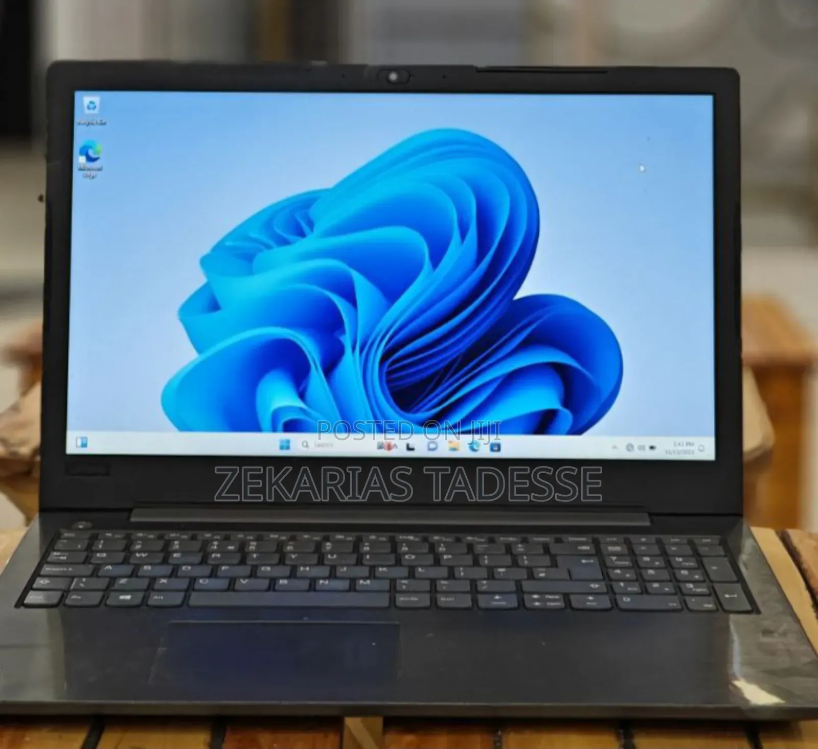 New Laptop Lenovo 4GB Intel Core I3 HDD 1T