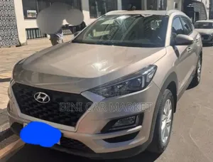 Hyundai Tucson 2019 Silver
