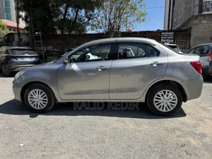 Suzuki Dzire 2022 Silver