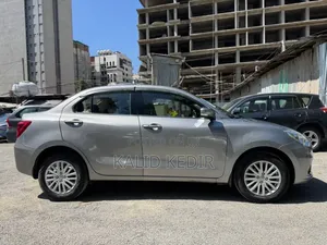 Suzuki Dzire 2022 Silver
