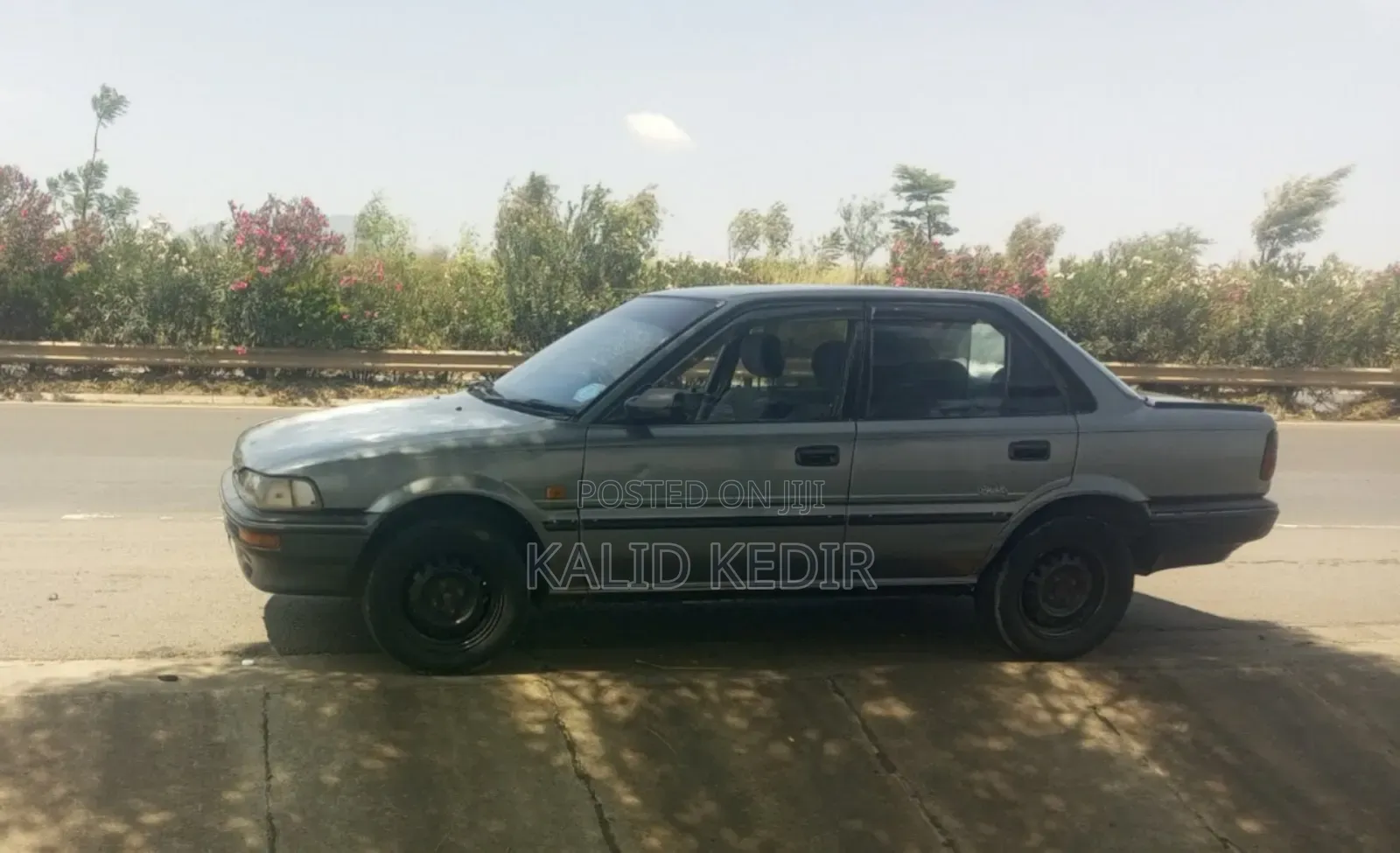 Toyota Corolla 1990 Silver