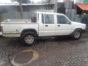 Mitsubishi L200 1998 White