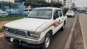 Toyota Hilux 1994 White