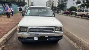 Toyota Hilux 1994 White