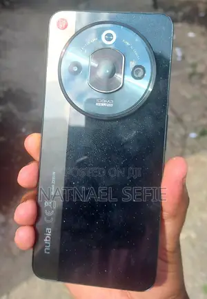 Photo - New ZTE nubia Focus Pro 256 GB Black