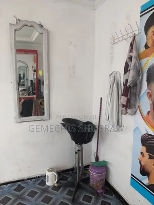 Men Salon Equipment