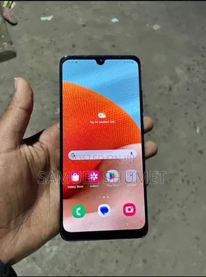 Photo - Samsung Galaxy A32 128 GB Black