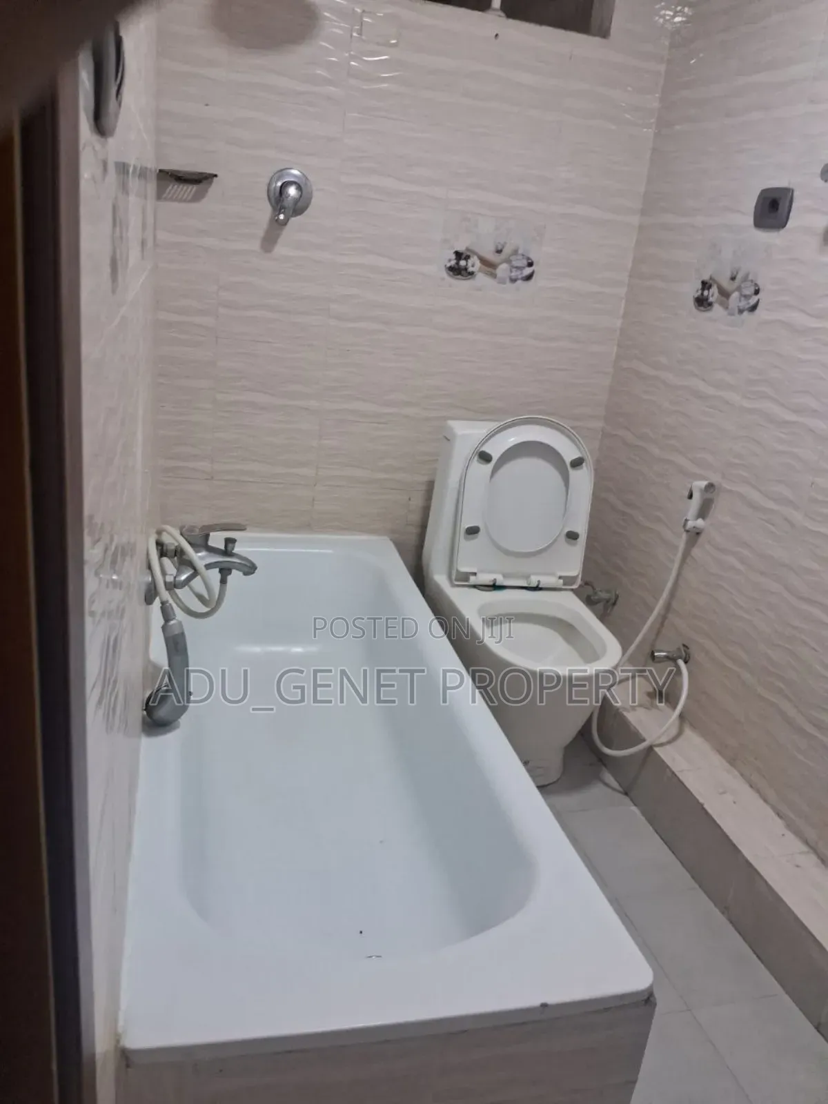 Furnished 3bdrm Condo in አባዶ, Yeka for sale