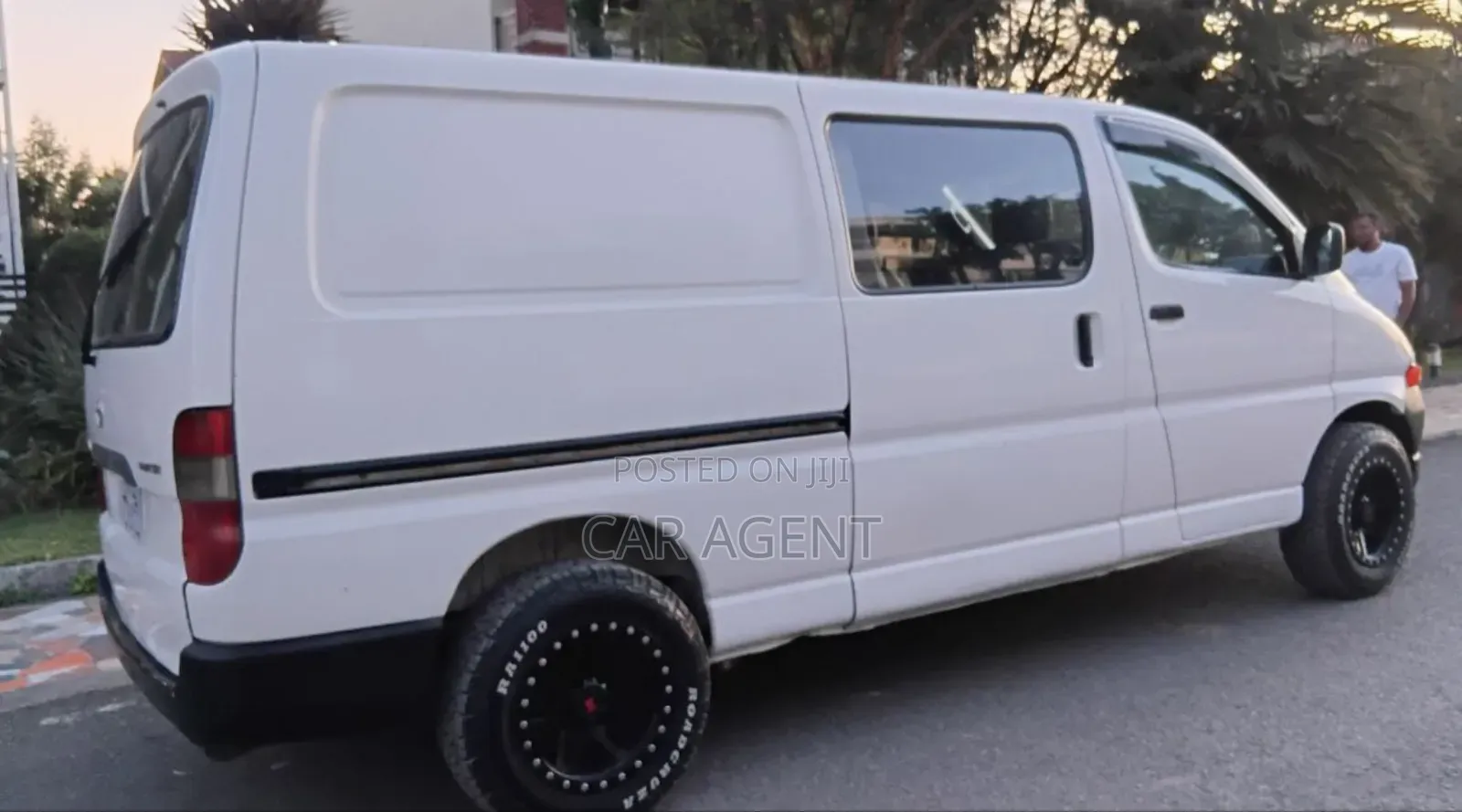 Toyota HiAce 2006 White