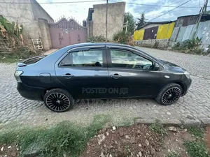 Toyota Yaris 2005 Blue
