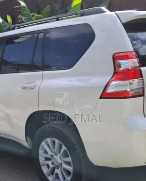 Toyota Land Cruiser Prado 2015 White