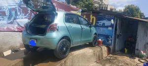 Photo - Toyota Yaris 2010 Blue