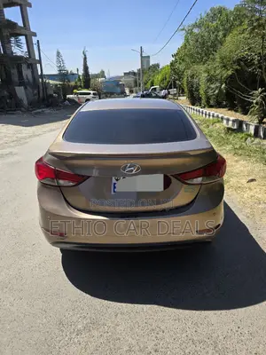 Hyundai Elantra Sport PZEV 4dr Sedan (2.0L 4cyl 6A) 2015 Brown