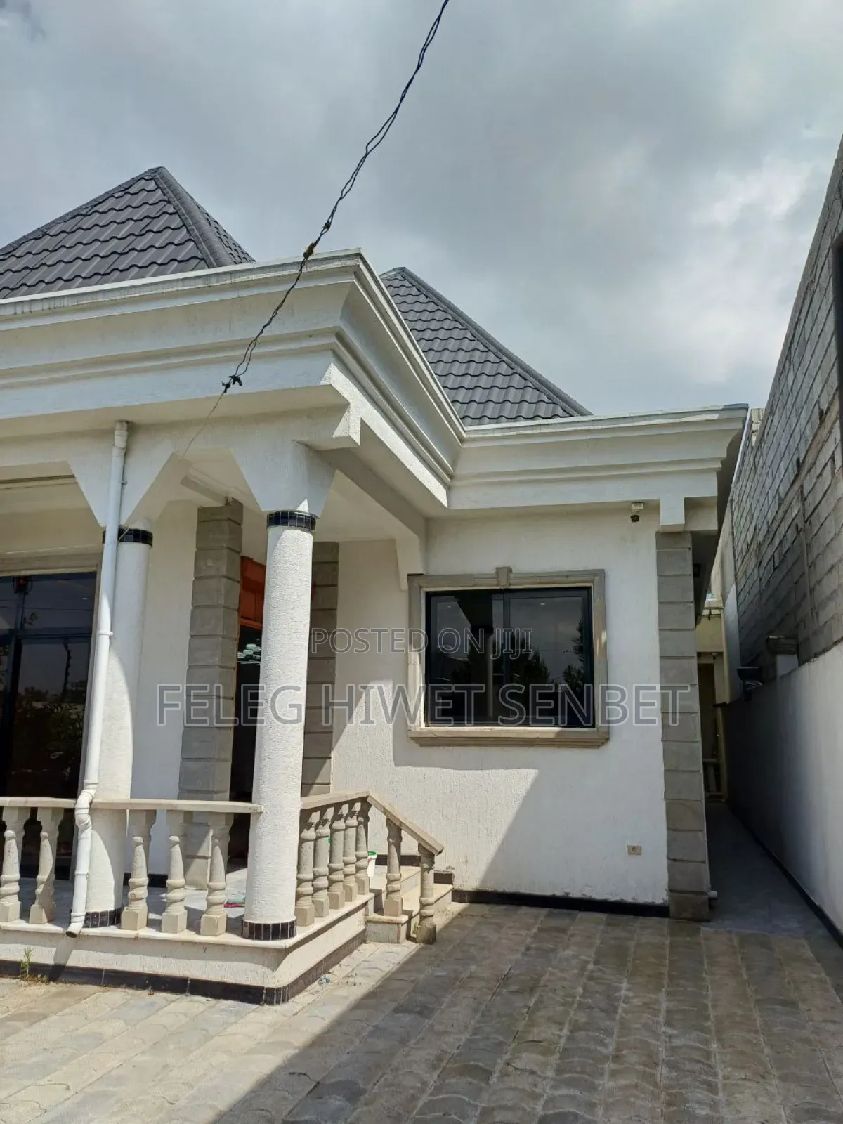 Furnished 5bdrm Villa in Aa, Bole for sale