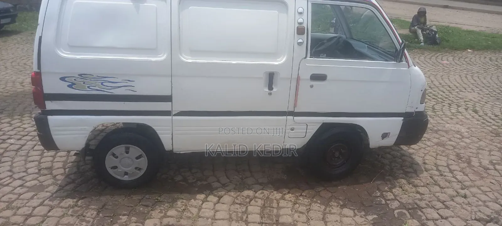 Daewoo Shinjin 2005 White