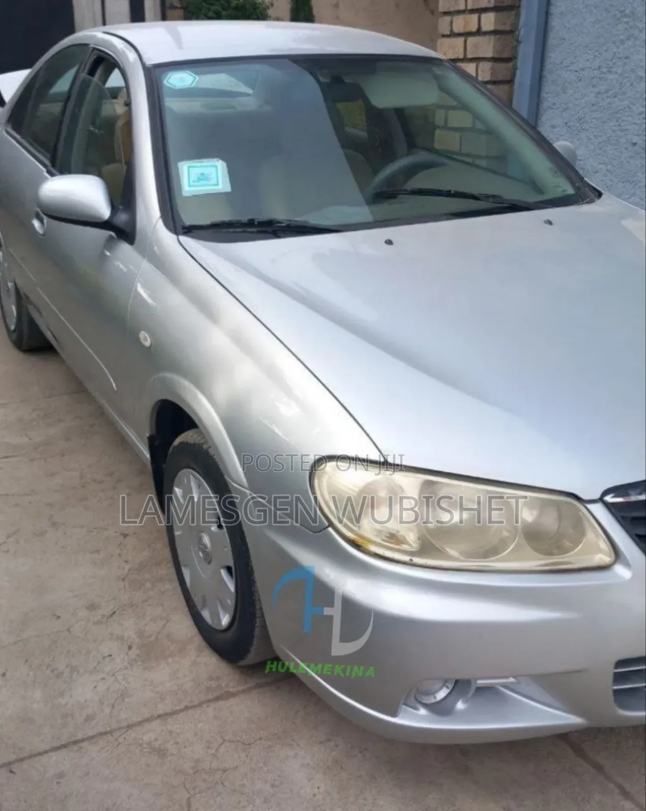 Nissan Sunny 2011 Silver