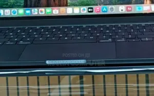 New Laptop Apple MacBook Air 2022 M2 8GB Apple M3 SSD 256GB