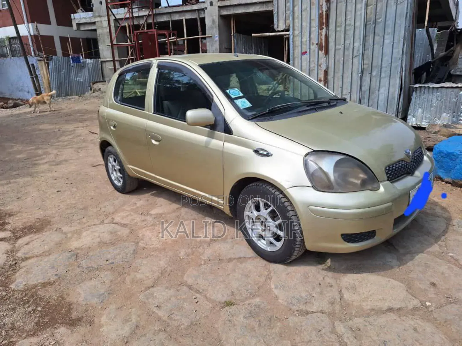 Toyota Vitz 2002 Gold