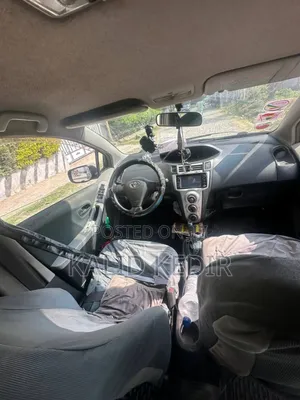 Toyota Yaris 2007 Silver