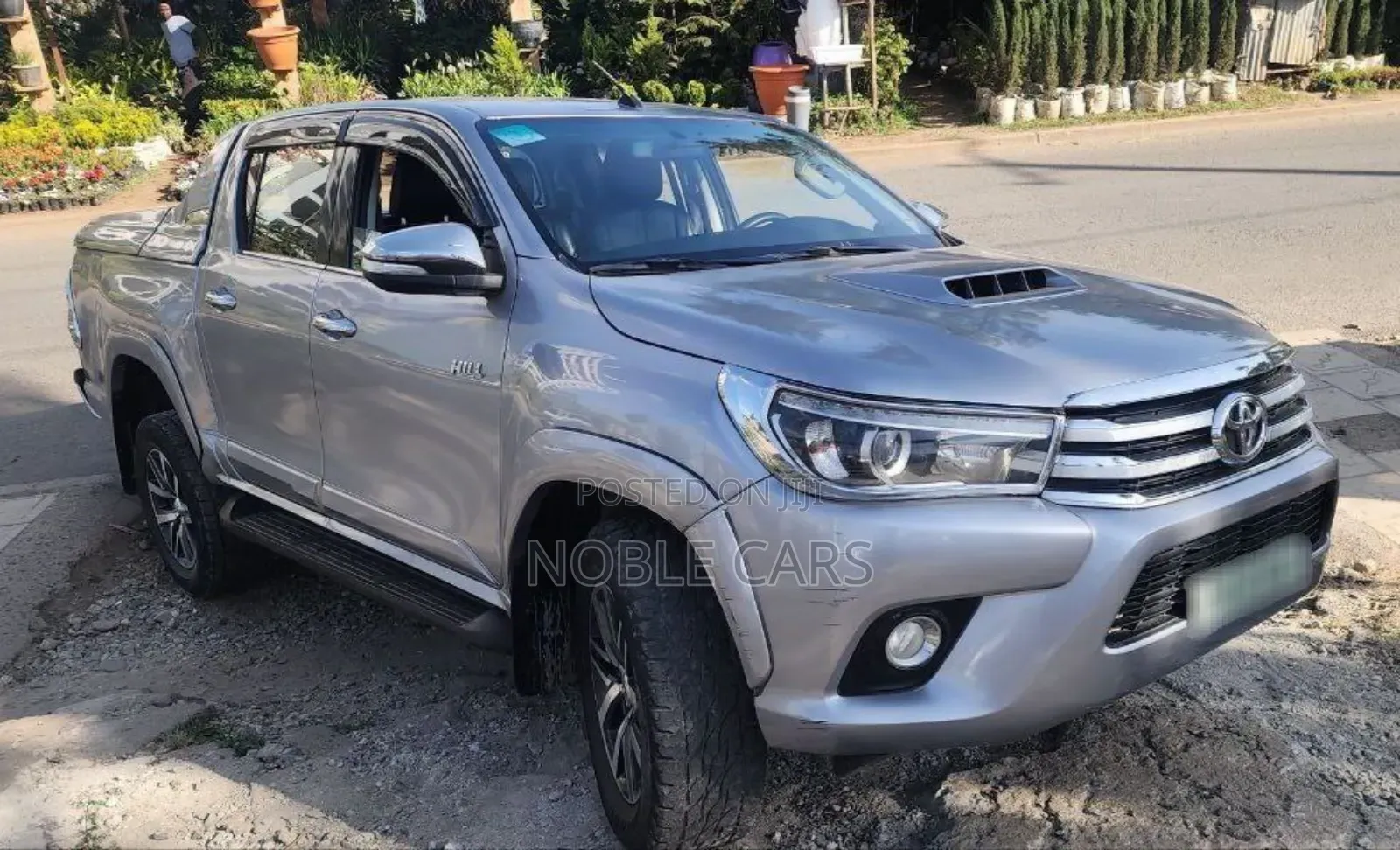Toyota Hilux 2018 Gold