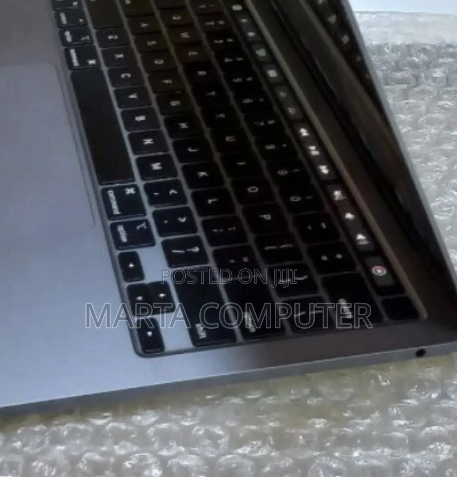 New Laptop Apple MacBook Pro M1 8GB Apple M1 SSD 256GB