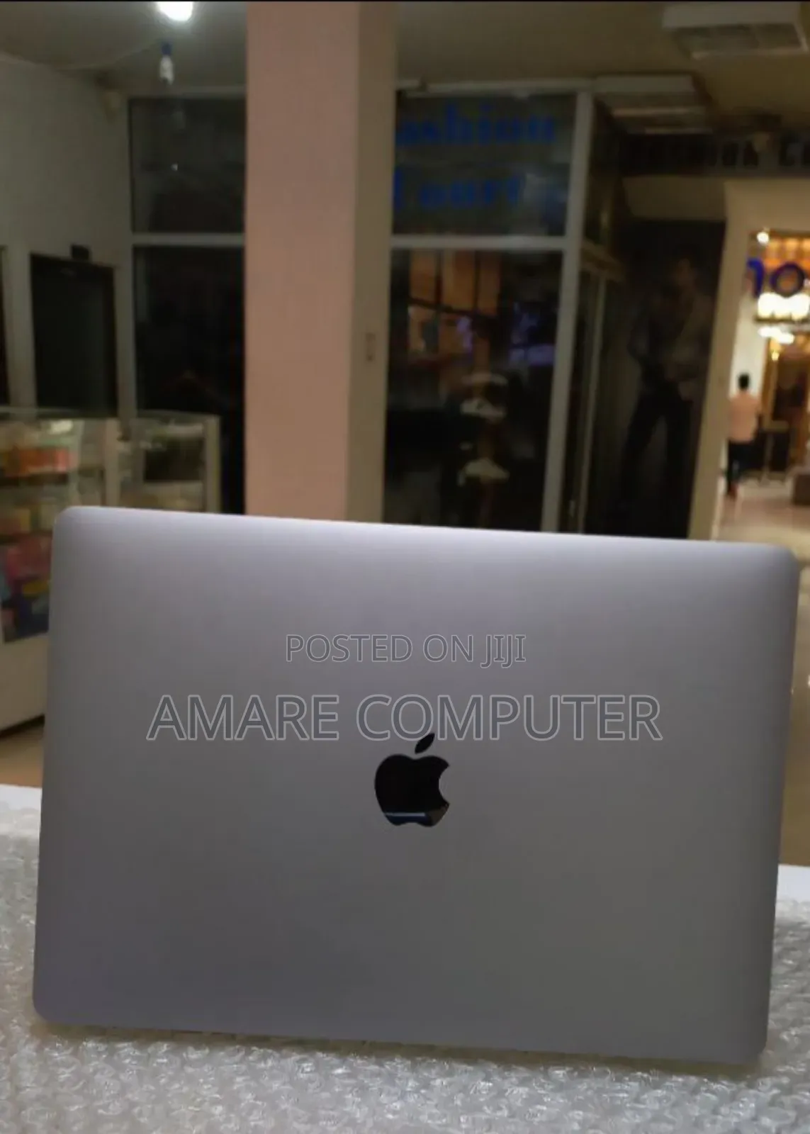 New Laptop Apple MacBook Pro M1 8GB Apple M1 Pro SSD 256GB