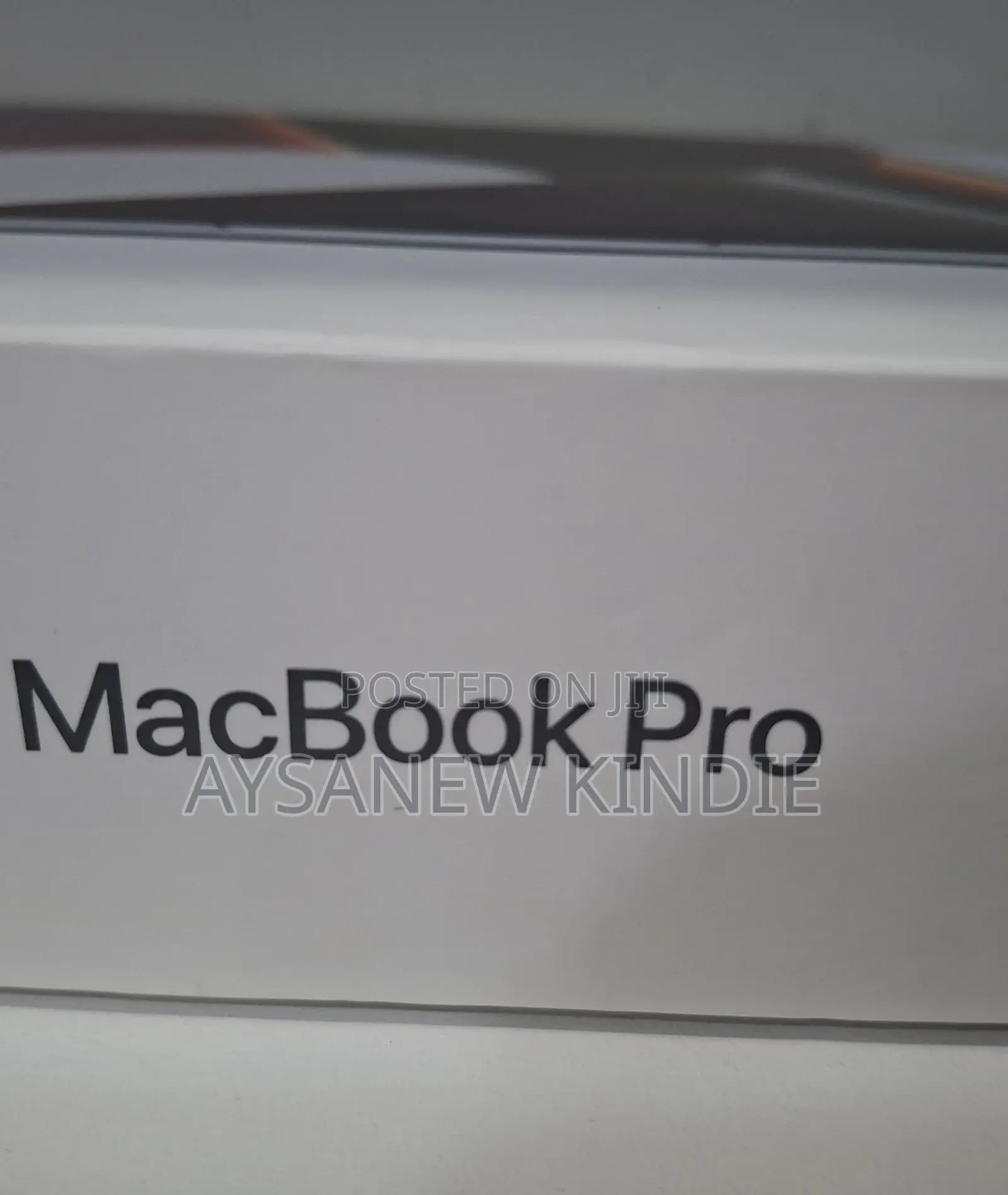 New Laptop Apple MacBook Pro 2021 M1 32GB Apple M1 Max SSD 1T