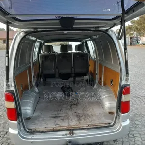 Toyota HiAce 2008 Silver