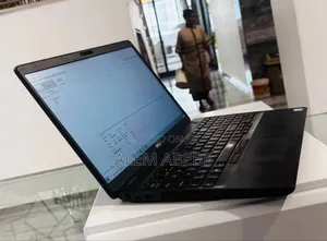 New Laptop Dell Latitude 5501 16GB Intel Core I5 SSD 512GB