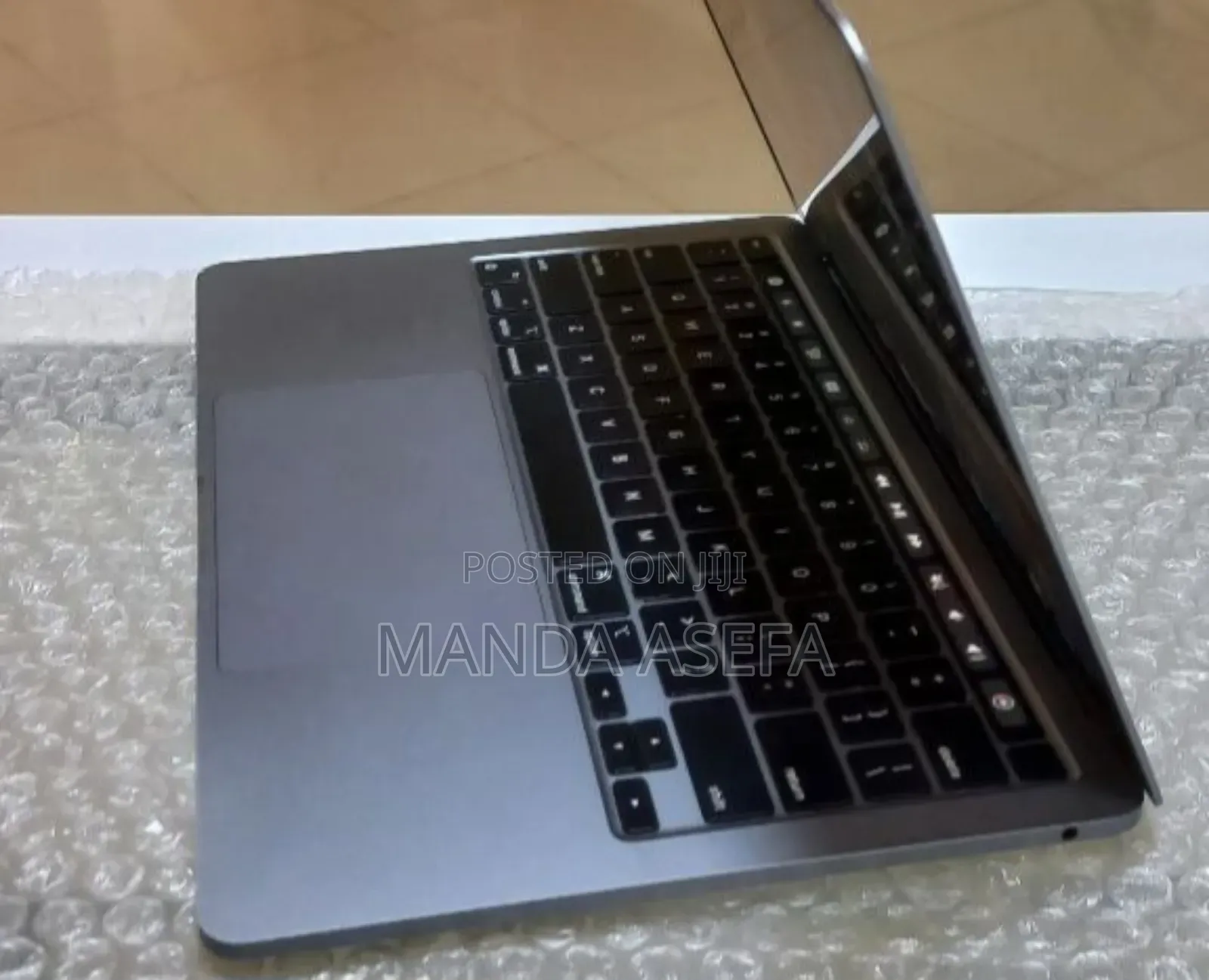 New Laptop Apple MacBook Pro M1 8GB Apple M1 SSD 256GB