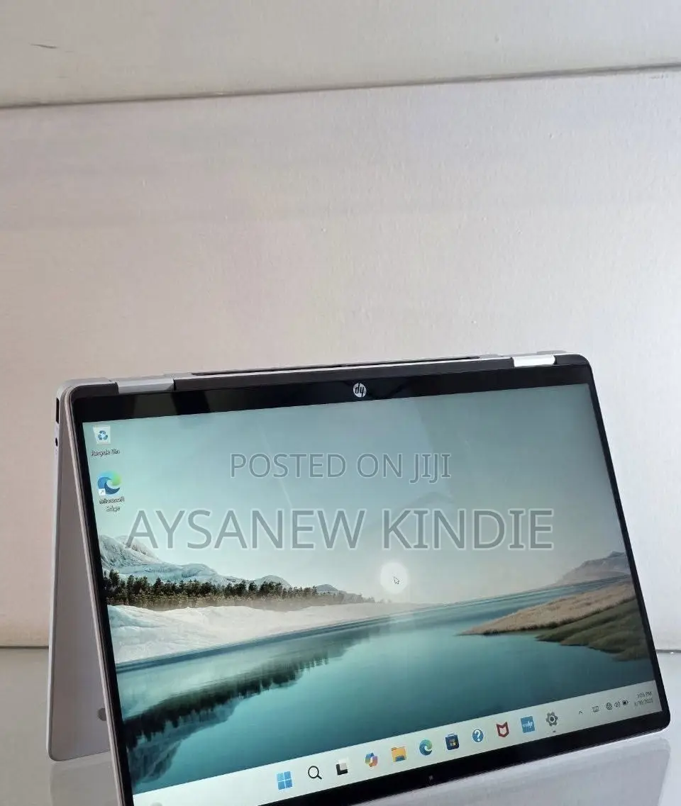 New Laptop HP OmniBook 5 Flip 16GB Intel Core 7 SSD 1T