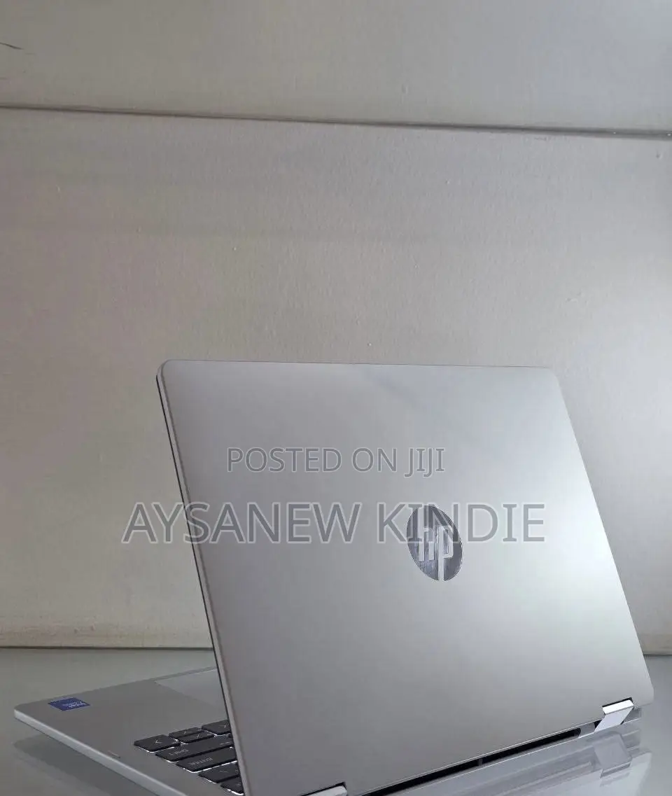 New Laptop HP OmniBook 5 Flip 16GB Intel Core 7 SSD 1T