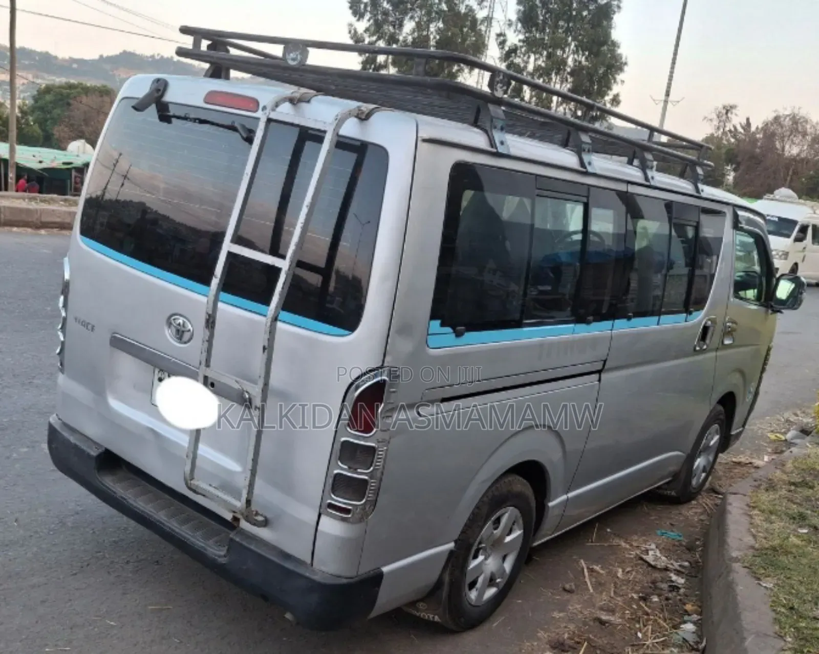 Toyota HiAce 2006 Silver