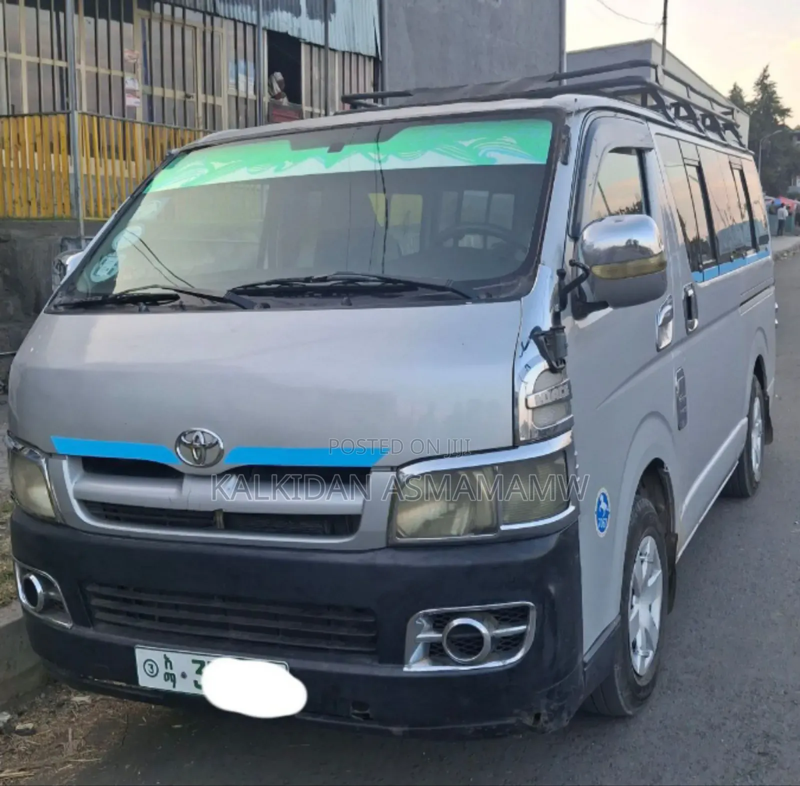 Toyota HiAce 2006 Silver