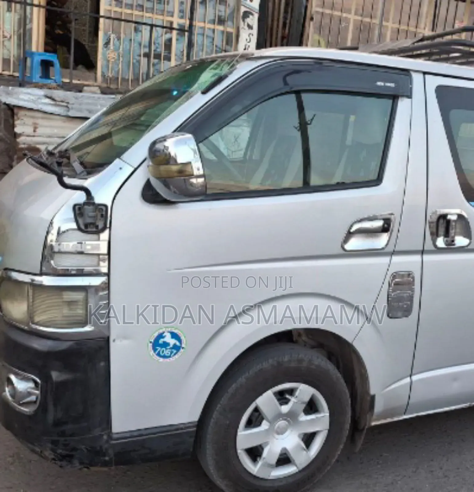 Toyota HiAce 2006 Silver