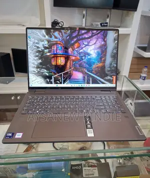 Photo - New Laptop Lenovo Yoga 7i 16GB Intel Core Ultra 7 SSD 1T