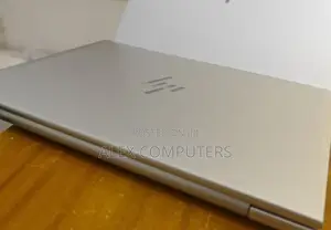New Laptop HP EliteBook 830 G9 16GB Intel Core I5 SSD 512GB