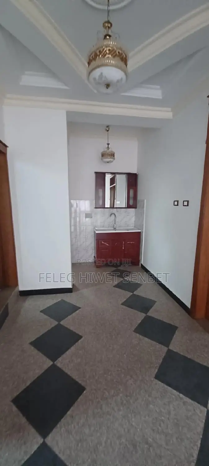 Furnished 8bdrm House in አአ, Bole for rent
