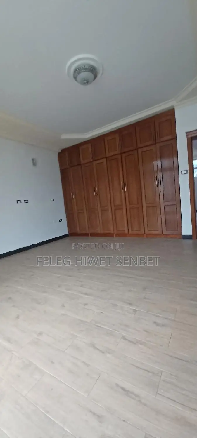 Furnished 8bdrm House in አአ, Bole for rent