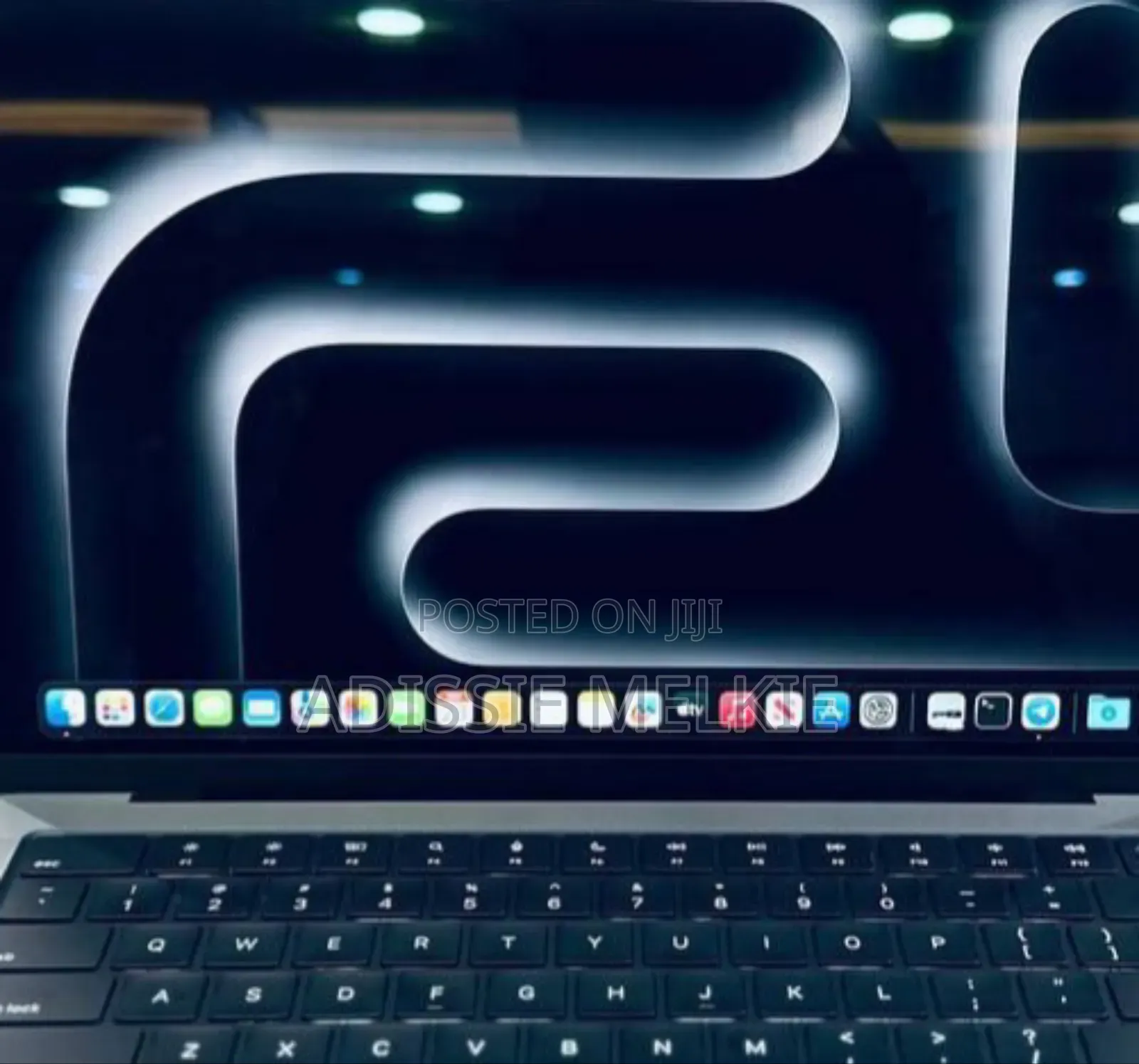 New Apple MacBook Pro 2023 M3 14-inch 18GB Apple M3 Pro SSD 512GB