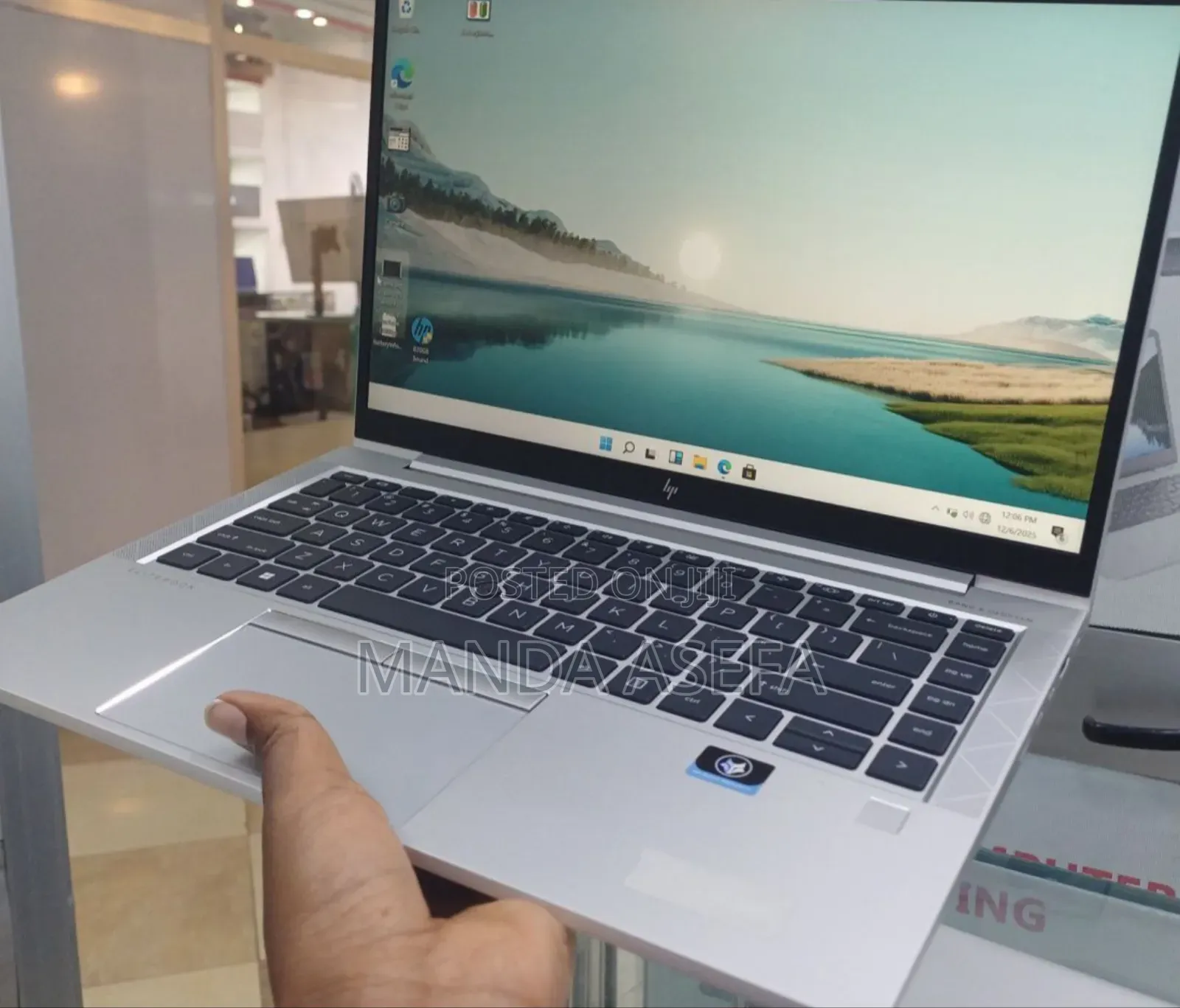 New Laptop HP EliteBook 840 G8 16GB Intel Core I7 SSD 512GB