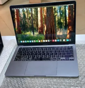 New Laptop Apple MacBook Pro 2020 M1 8GB Apple M1 Pro SSD 256GB